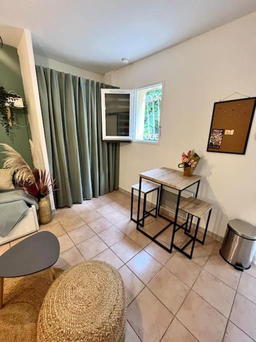 Aix-En-Provence, Cosy Studio Proche Toutes Commodites, Linges Fournis Екстериор снимка